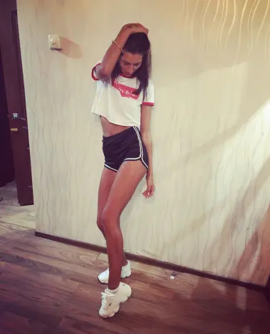 Анкета массажистки Саша - Фото 1, метро Таганская, 23 года, №4416