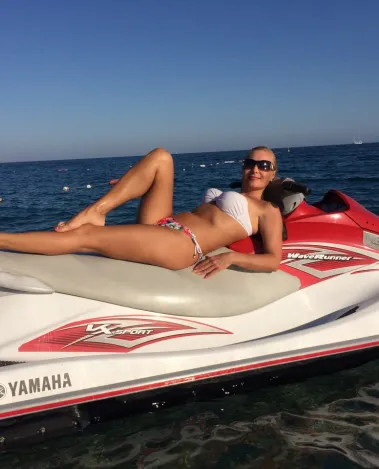 Миниатюра №998:3